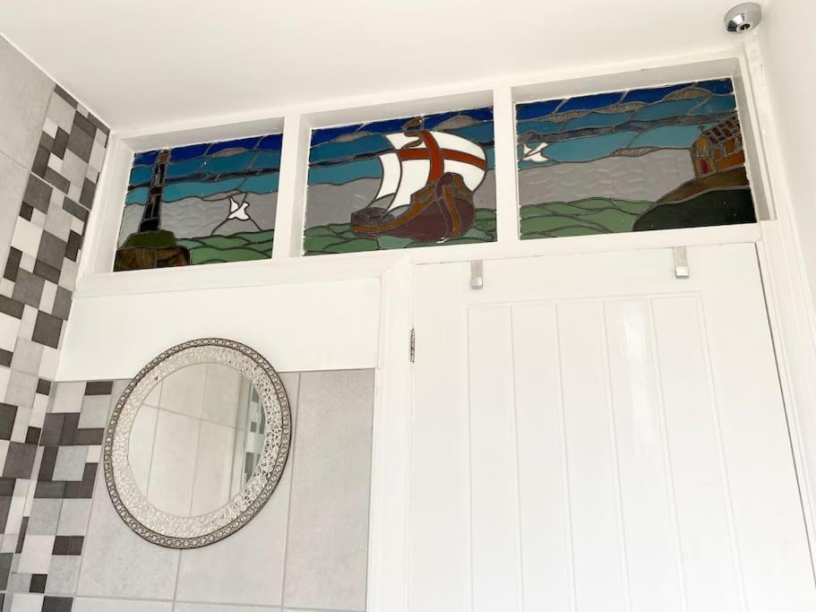 Charming Seaside Cottage In Leigh-On-Sea Southend-on-Sea Exterior photo